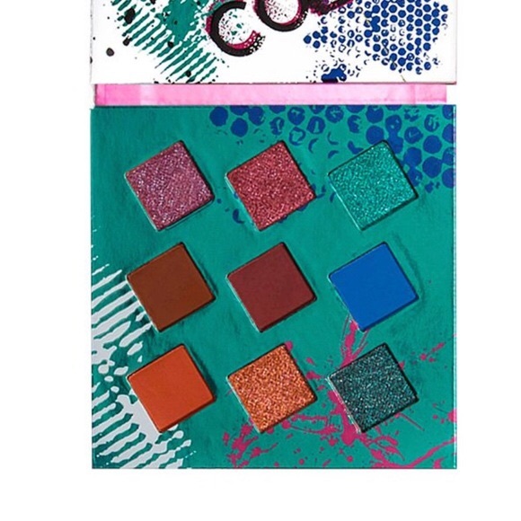 🎀HANK & HENRY Living in Color Eyeshadow Palette - Picture 6 of 10